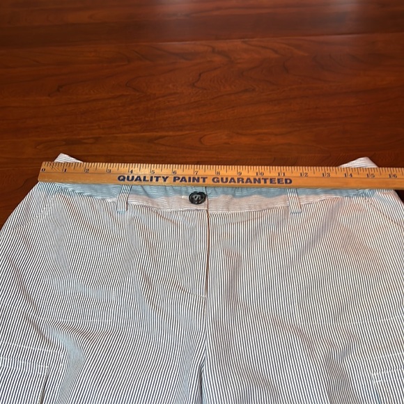 Julie Mitchell Striped Cargo Capris Chambray White Women’s Size 8 - Picture 6 of 13